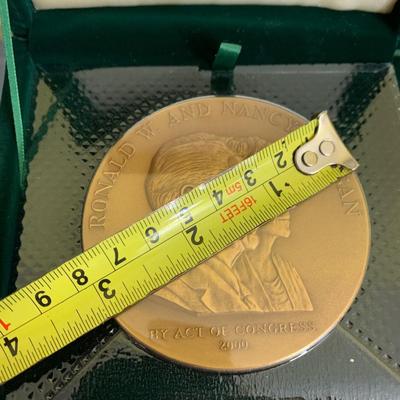 Large Coin In Case US Treasury Ron & Nancy Reagan