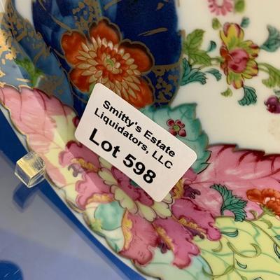 Mottahedeh Tobacco Leaf Metropolitan Museum of Art Porcelain Lot