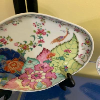 Mottahedeh Tobacco Leaf Metropolitan Museum of Art Porcelain Lot