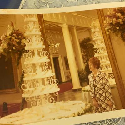 Table Lace Decoration From Tricia Nixon White House Wedding & Estate Bow Tie