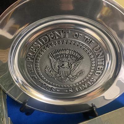 Wilton Presidential Seal Plates Lot