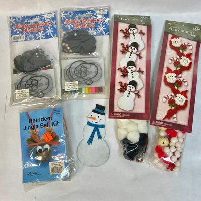 Christmas Kid Craft Kits new in packages