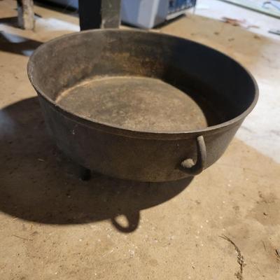 Cast Iron Kettle and Dutch Oven (BS1-DW)