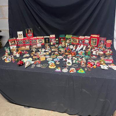 Plethora of Christmas Ornaments (BS2-MG)