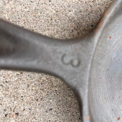 2 Cast Iron skillets