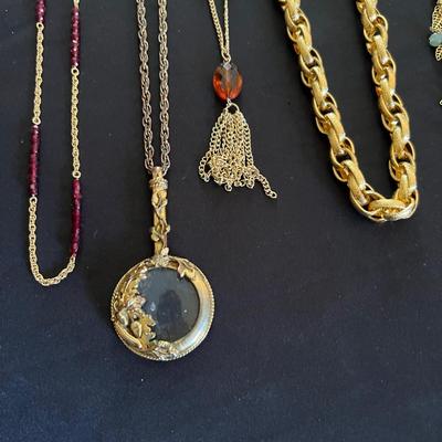 Bold & Gold: 60+ Pieces of Jewelry (B3-RG)