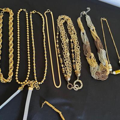Bold & Gold: 60+ Pieces of Jewelry (B3-RG)