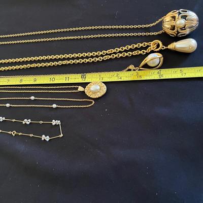 Pearl Necklaces, Bracelets, Earrings & More (B3-RG)