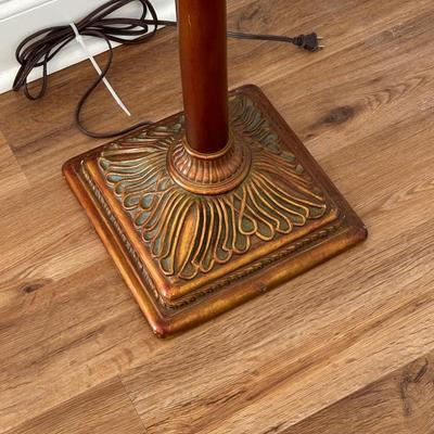 Metal Antiqued Floor Lamp ~ *Read Details