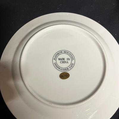 Reindeer, Plates & More Christmas Decor (BS2-MG)