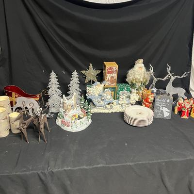 Reindeer, Plates & More Christmas Decor (BS2-MG)