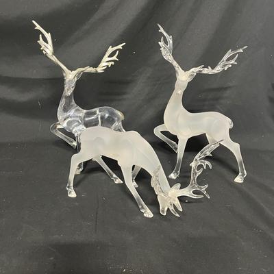 Reindeer, Plates & More Christmas Decor (BS2-MG)