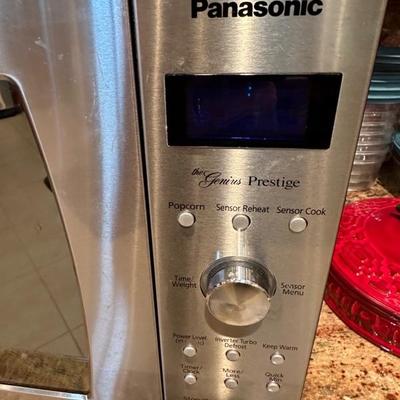 Lot 32 Panasonic microwave oven