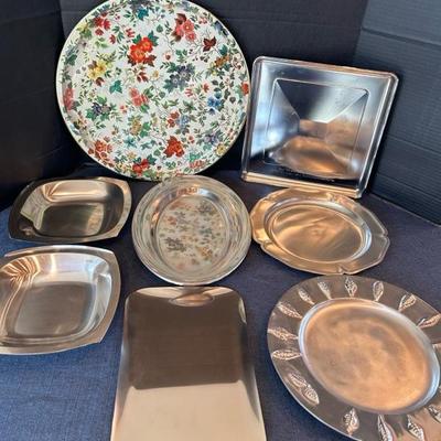 Lot 37 serving trays