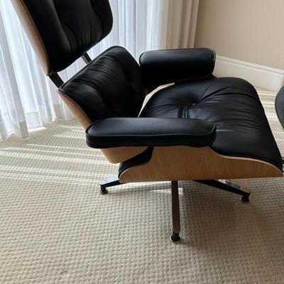 Lot 2 Eames Herman Miller Lounge Chair and Ottoman Genuine Leather Armchair