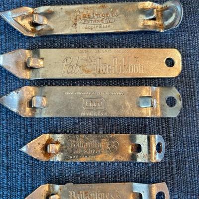 Lot 38 kitchen items