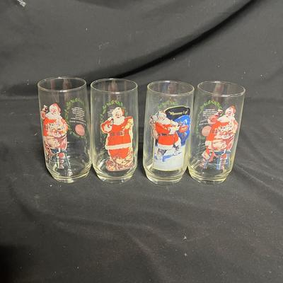 Hallmark, Avon, Ceramic Figurines & More Christmas Decor (BS2-MG)