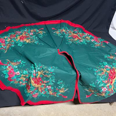 Hallmark, Avon, Ceramic Figurines & More Christmas Decor (BS2-MG)