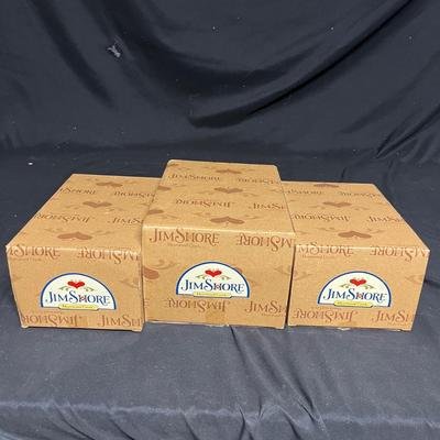 Hallmark, Avon, Ceramic Figurines & More Christmas Decor (BS2-MG)