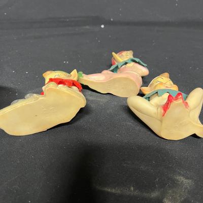 Hallmark, Avon, Ceramic Figurines & More Christmas Decor (BS2-MG)