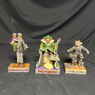 Hallmark, Avon, Ceramic Figurines & More Christmas Decor (BS2-MG)