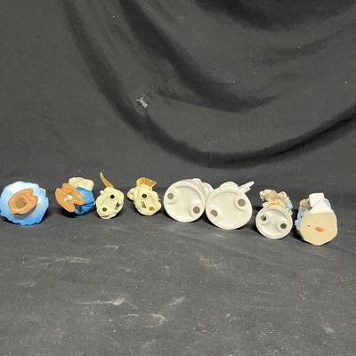 Hallmark, Avon, Ceramic Figurines & More Christmas Decor (BS2-MG)