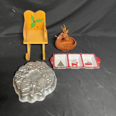Hallmark, Avon, Ceramic Figurines & More Christmas Decor (BS2-MG)