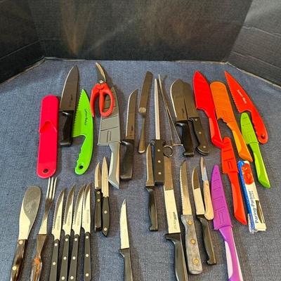 Lot 56 kitchen knives