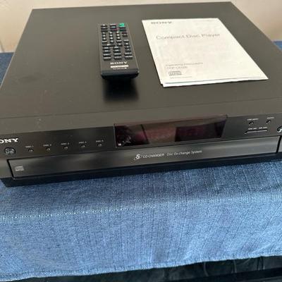 Lot 15 Sony five CD disc changer compact disc player CDP â€“ CE 500