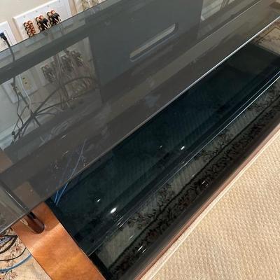 Lot 18 Bello flat panel, audio video stand