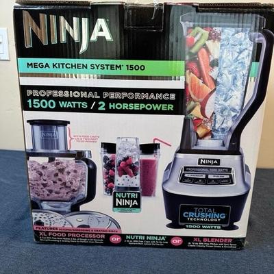 Lot 19 ninja mega kitchen system, 1500