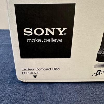 Lot 21 Sony, five disc changer compact disc player CDP â€“ CE 500
