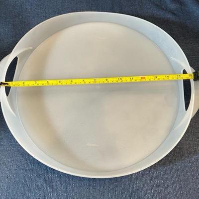 Lot 70 Furio plastic trays