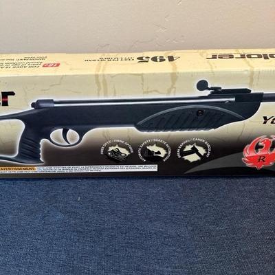 Lot 23 Ruger, explorer youth, break barrel, air rifle