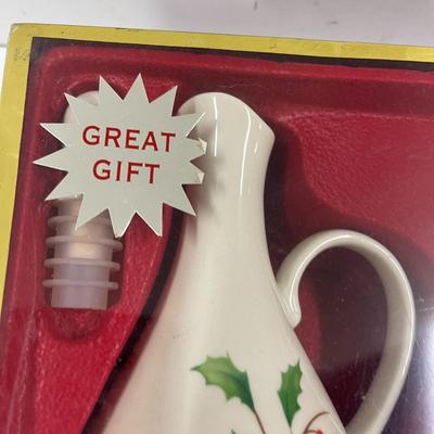 Lenox Holiday Oil Bottle Gift Set, New In Box