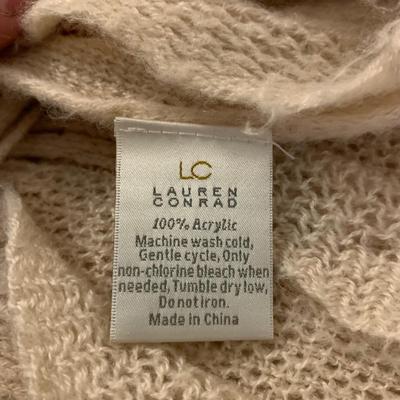 Lovely & Luxurious Wraps & Throws (BL-HS)
