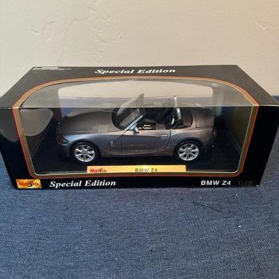 Lot 25 Maisto Die Cast Car
