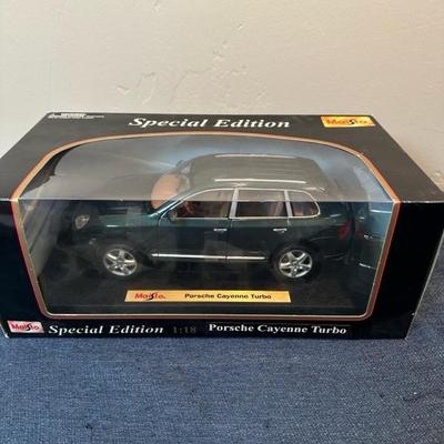 Lot 27 Maisto Die Cast Car