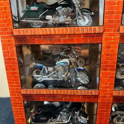 Lot 29 Maisto Die Cast Harley Davidson Set