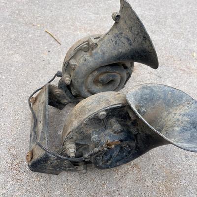 Car horns