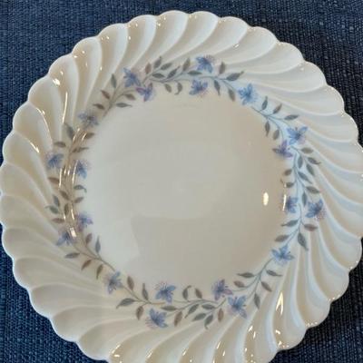 Lot 82 Haviland Limoges Gentiane