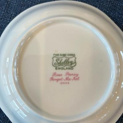Lot 83 Shelley England Rose Pansy forget me not China