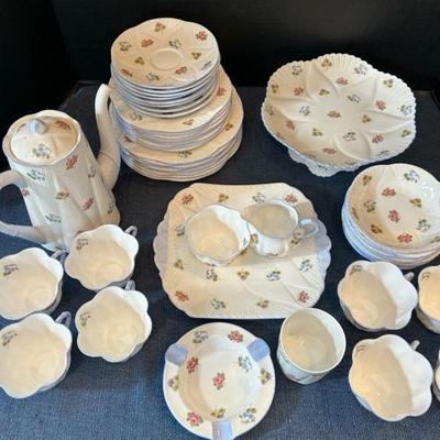 Lot 83 Shelley England Rose Pansy forget me not China