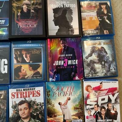 Lot 107 collection of a variety of Blu-ray movies