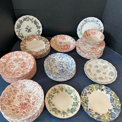 Lot 87 Nikko tableware plates