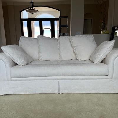 Lot 115 white sofa by Sherrill Furniture
