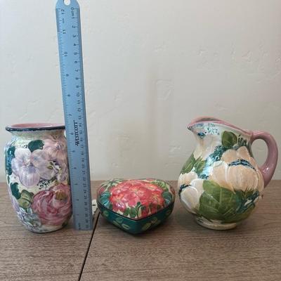 Lot 155 Lesal Ceramics Hand Painted in California