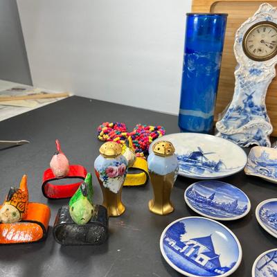 Delft Blue clock, Copenhagen plates