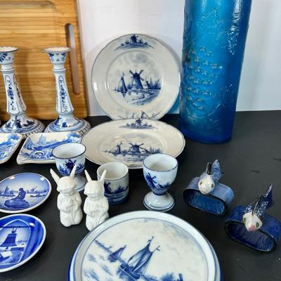 Delft Blue clock, Copenhagen plates