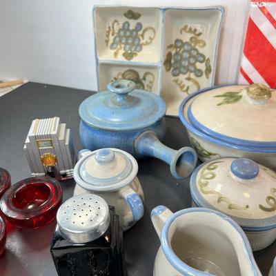 Louisville Stoneware Plates